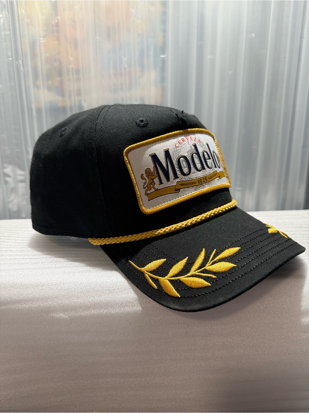 Bioworld Modelo Especial Patch Logo Snapback Rope Hat-New